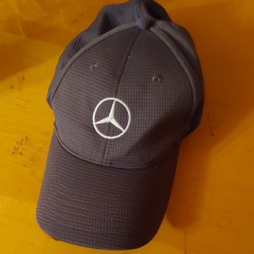 Mercedes-Benz Gray Cap